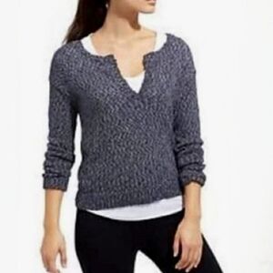 Athleta Women's Navy Pullover Weekend Sweater Knited Athletic Vneck